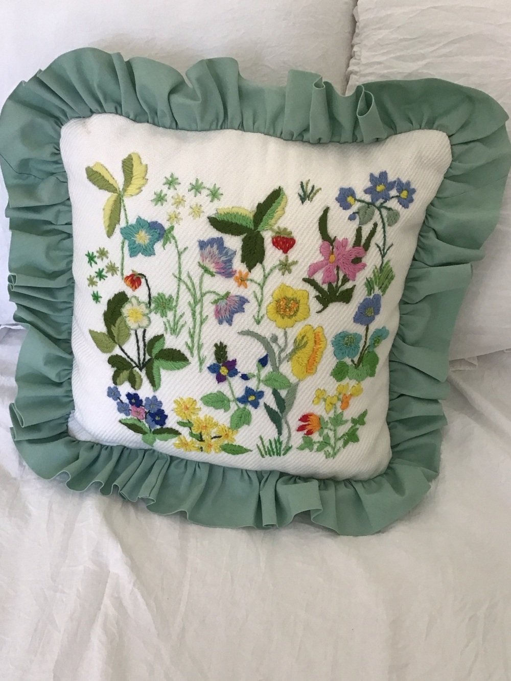 Vintage Handmade 1970s crewel embroidery throw pillow.